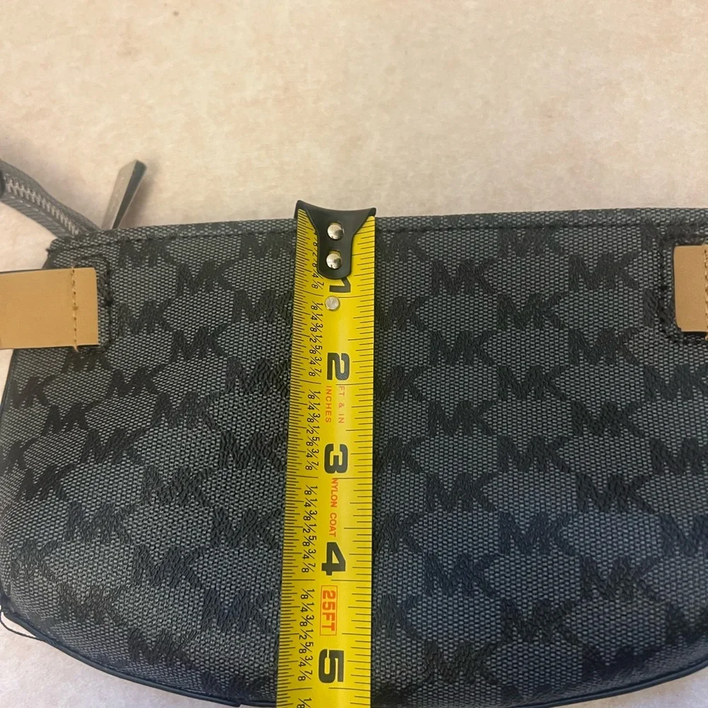 Michael Kors Monogram‎ one size Belt bag